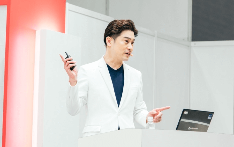 美容鍼セミナー講師 鍼灸師長谷川亮